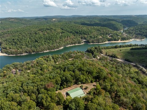 Private Lake-Access Land Tract