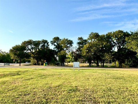 Land, Dallas, TX