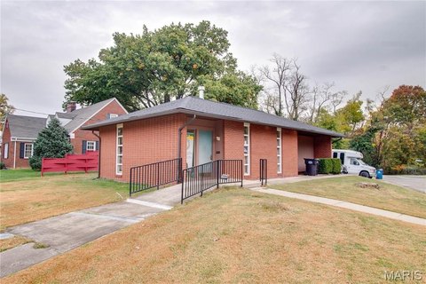 Alton Commercial Building For Sale