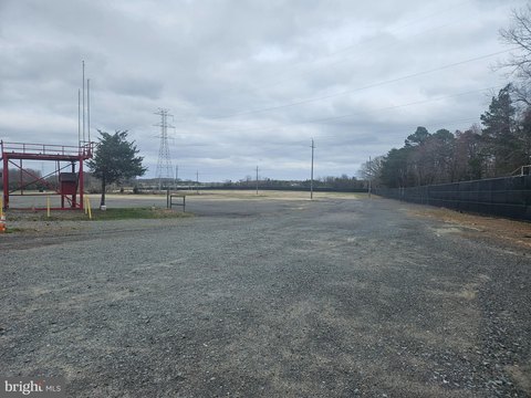 Fenced Gravel Lot for Lease