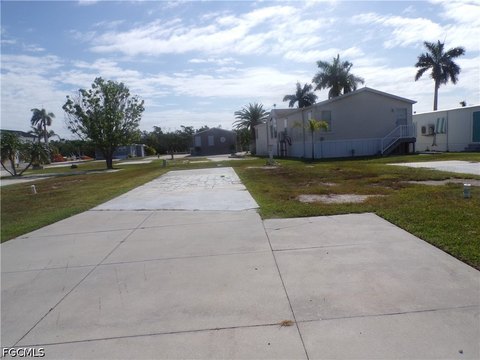LAND - Fort Myers Beach, FL