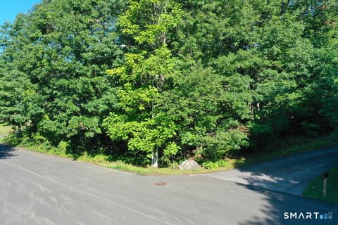 Lots and Land For Sale, Torrington, CT