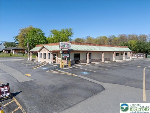 Turnkey Restaurant Opportunity in Bushkill