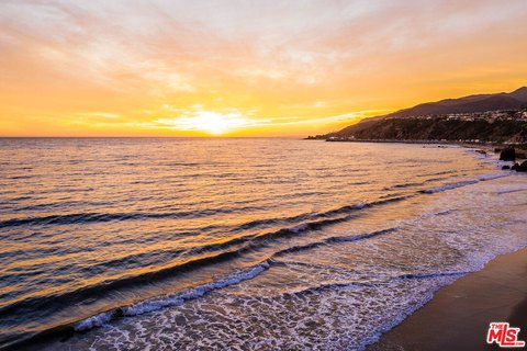 Land, Pacific Palisades, CA