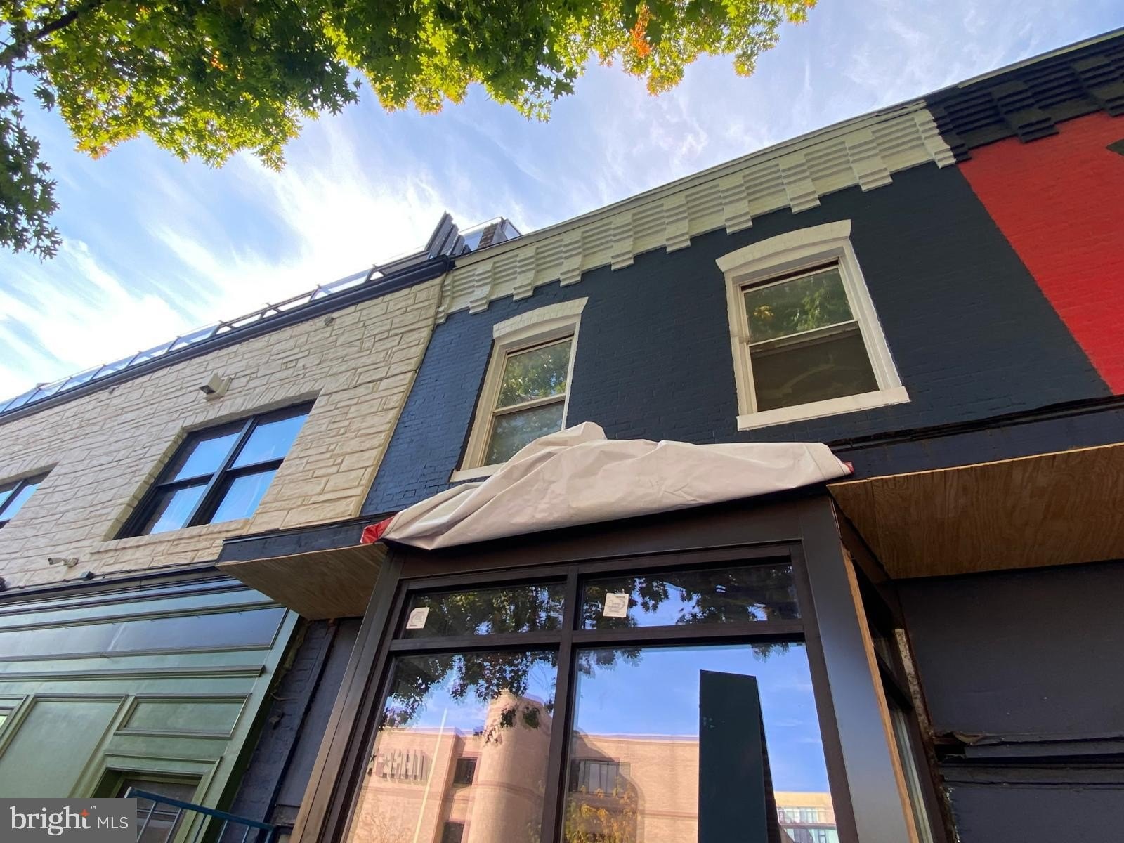 Retail Space on 9TH ST