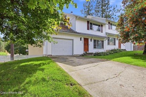 Remodeled Duplex with Garages