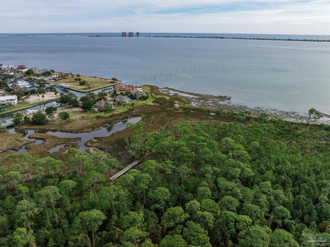 Waterfront Lot in Gulf Breeze