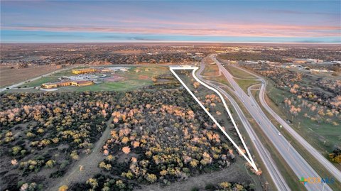 Prime Commercial Land Opportunity
