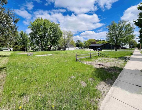 Residential Lot in Blue River