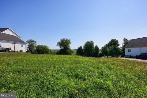 Residential Land in Spring Grove