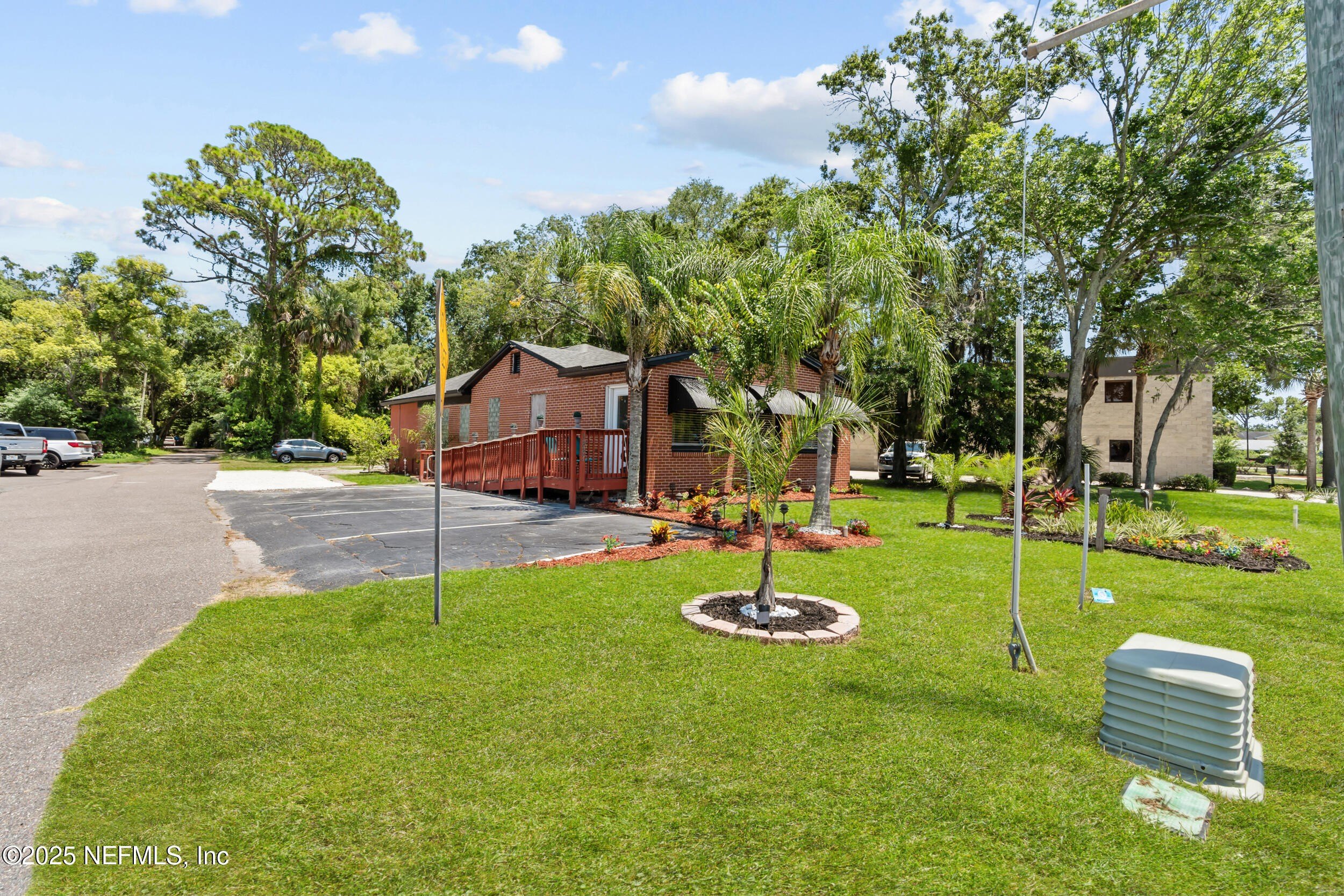 Atlantic Beach Commercial Building For Sale