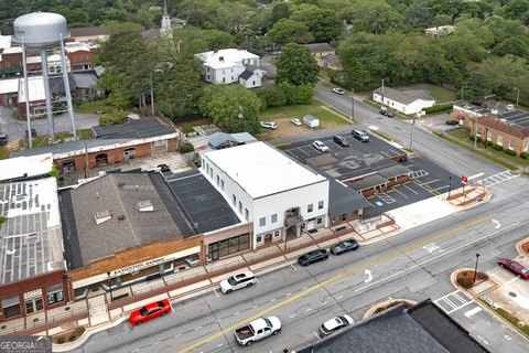 Mixed-Use Building in Eatonton, GA