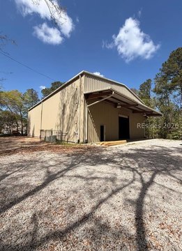 Insulated Warehouse with Roll-Up Doors