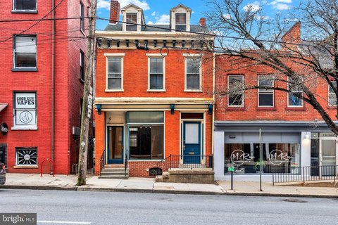 Mixed-Use Building with Separate Entrances
