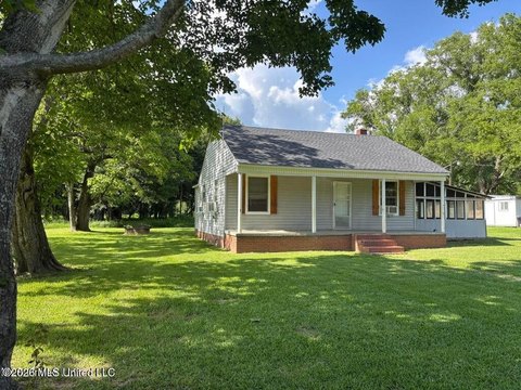 Land, Canton, MS