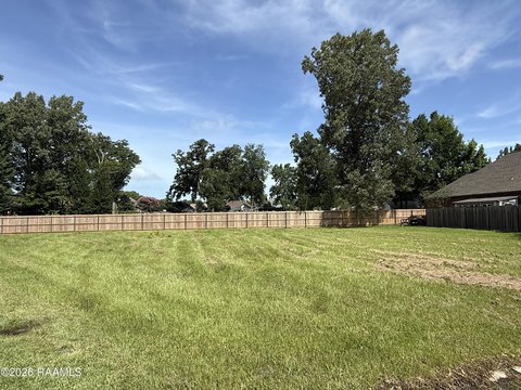 LAND - Lafayette, LA