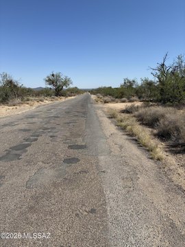 LAND - Tucson, AZ