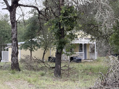 Land, Floresville, TX