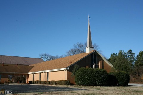 Conyers Multi-Building Opportunity on 6+ Acres