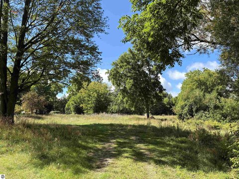 Multifamily Land Near White Pine Trail