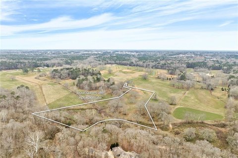 Estate Lot in Auburn's Heart