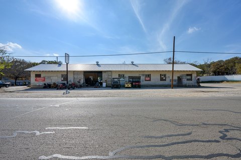 Industrial Shop with Dual Roll-Up Doors