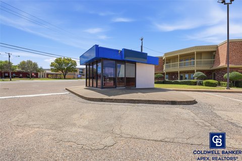 ATM Kiosk Building with Corner Visibility
