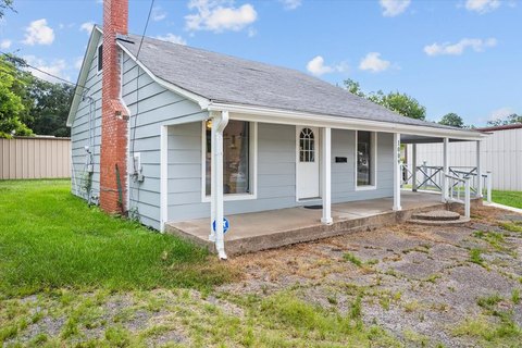 Remodeled Commercial Property in Lufkin