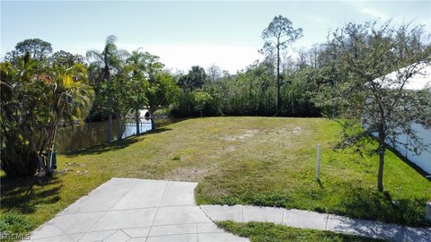 LAND - Naples, FL
