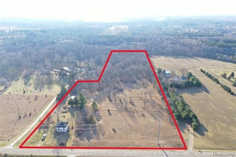 Spacious Farmhouse on 11.5 Acres