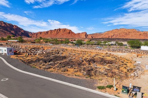Land, Ivins, UT