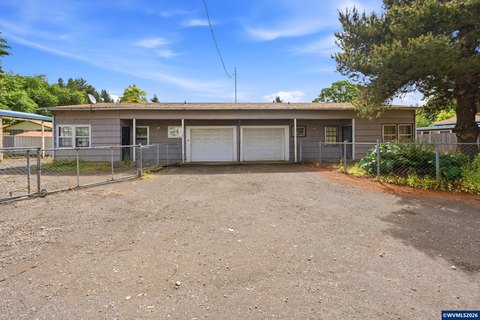Two-Unit Duplex with 2BR/1BA
