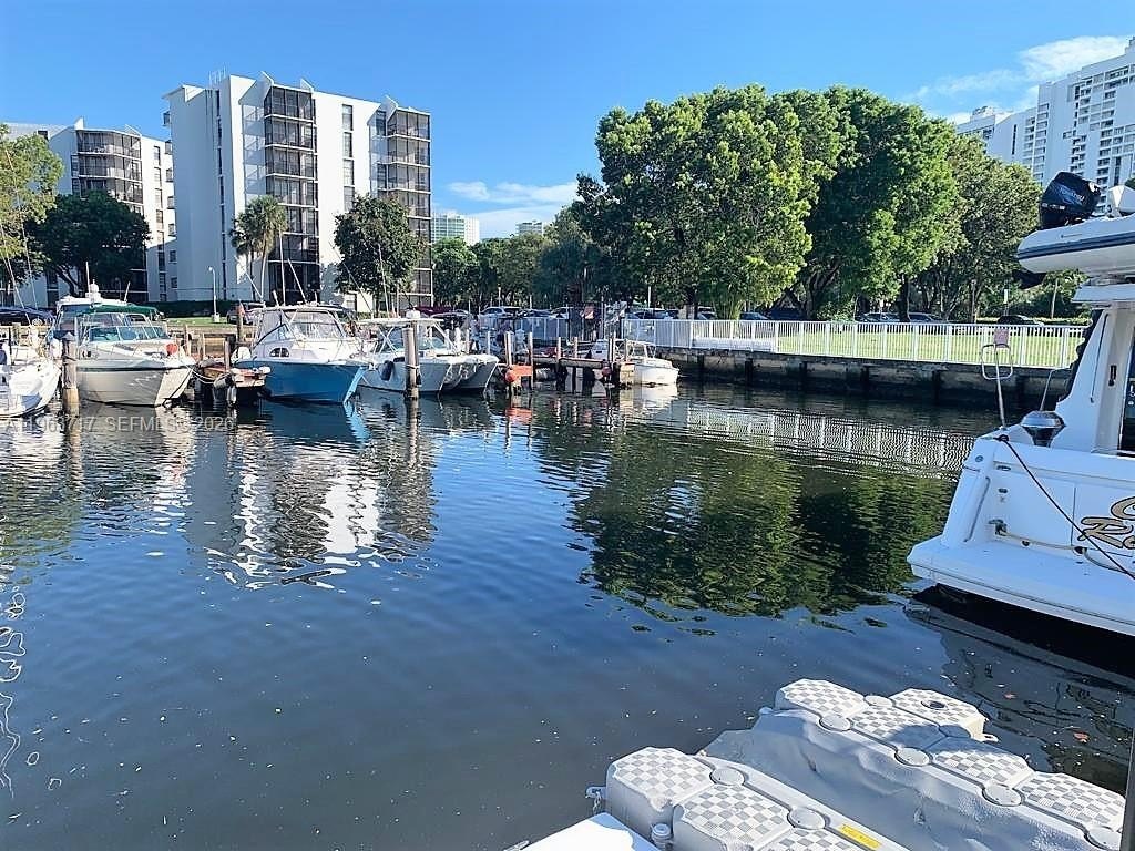 Aventura Marina Boat Slip Rental