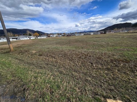 Land, Butte, MT