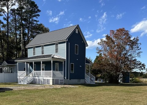 New Construction Farmhouse Near Boat Ramps