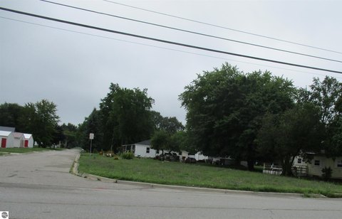 Vacant Corner Lot Near US-127