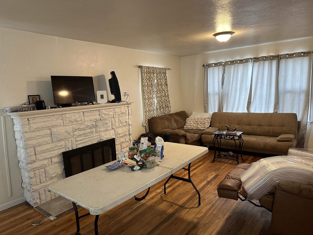 Picture 8