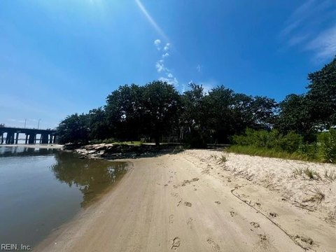 Land and Farms, Norfolk, VA