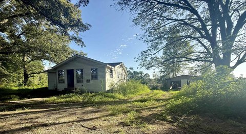 LAND - Florence, AL