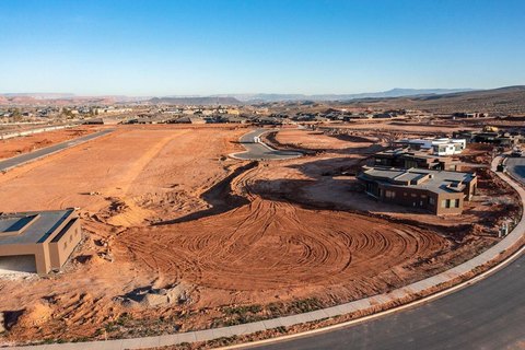 Residential Land with Mountain Views