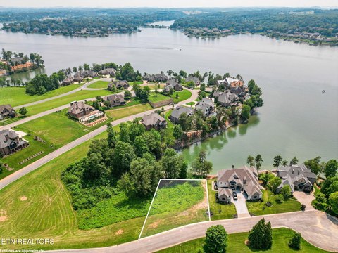 Lakefront Homesite in WindRiver Community