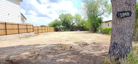 Residential Land in Eagle Pass