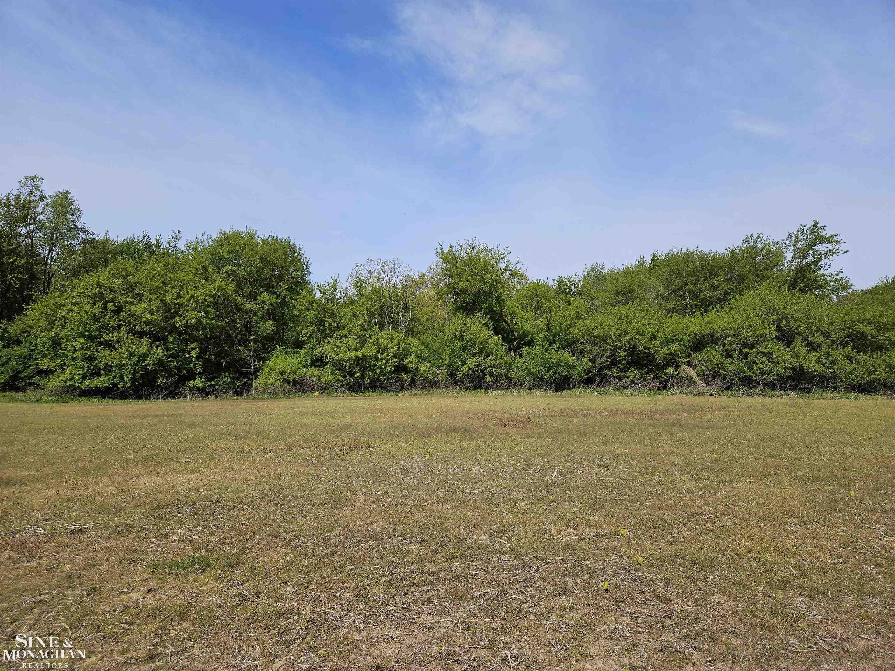 Land with Creek in Armada