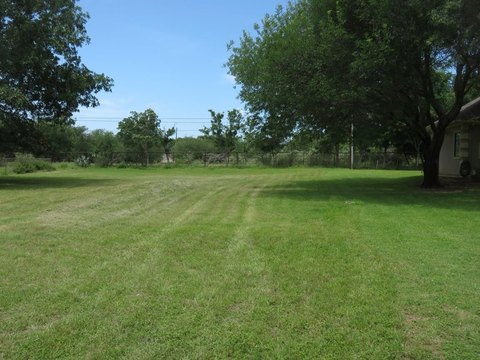 LAND - Kingsland, TX