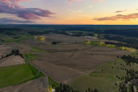 Land, Mica, WA