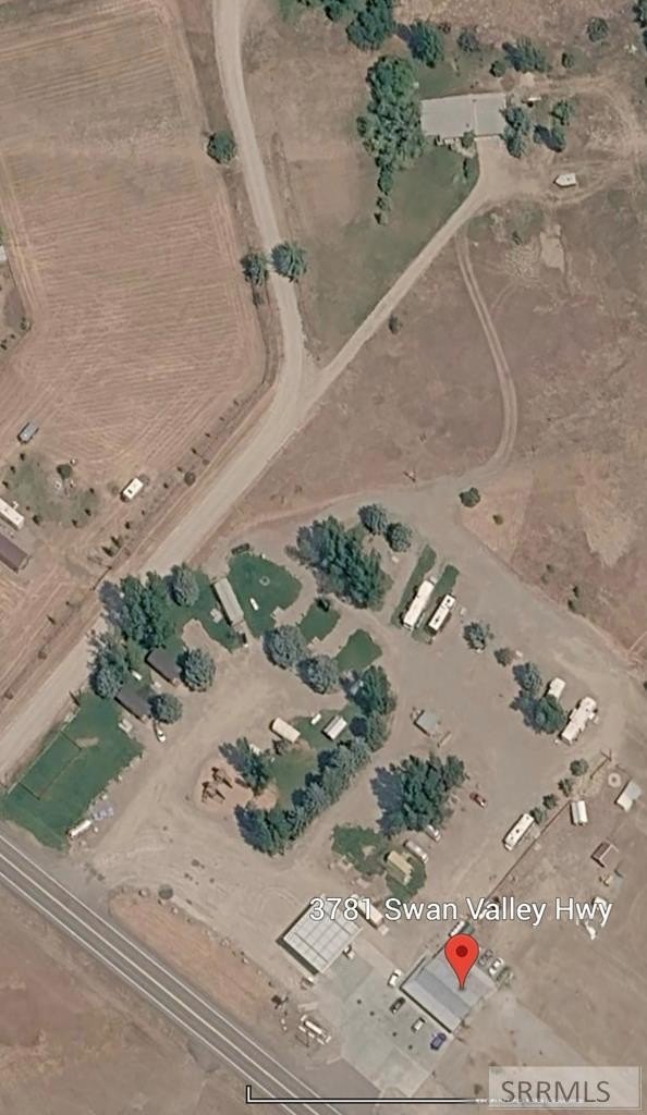 Mixed-Use Investment Opportunity in Irwin