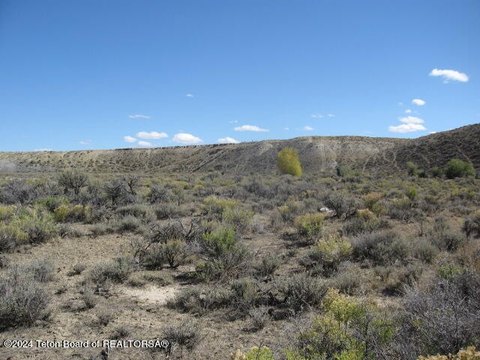 Land with BLM Border