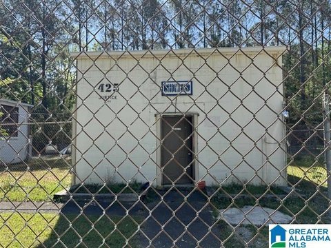 Shell-Condition 6-Unit Apartment Building