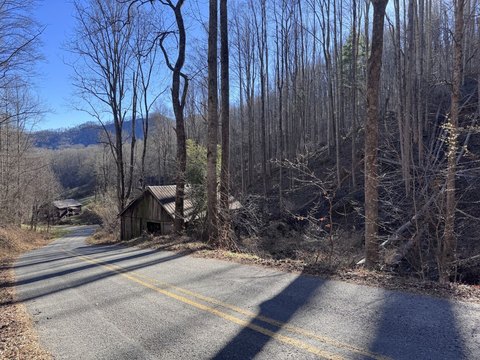 Unrestricted Mountain Recreation Land