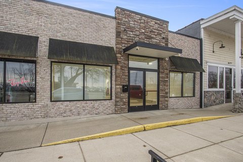 Lakeshore Drive Commercial Space